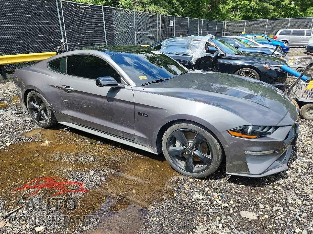 FORD MUSTANG 2021 - 1FA6P8CF7M5116492
