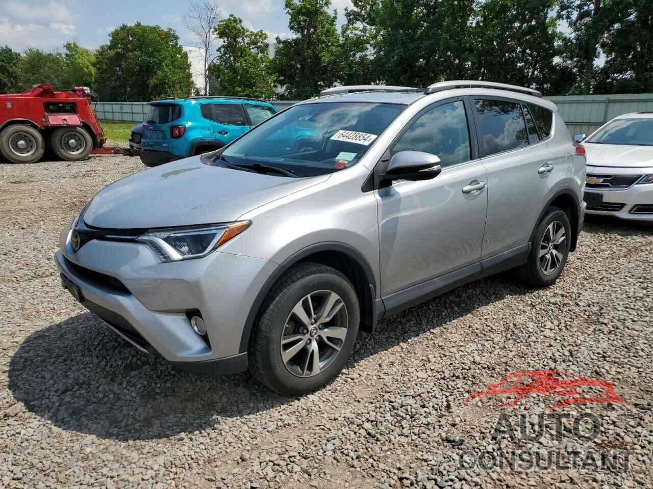 TOYOTA RAV4 2018 - 2T3RFREV4JW711647