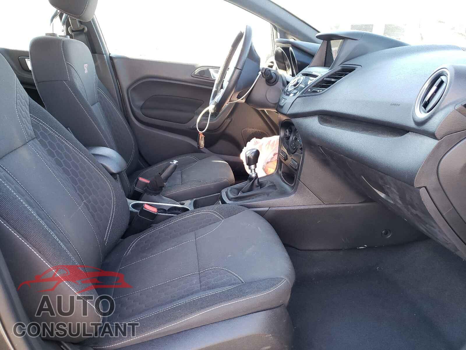FORD FIESTA 2017 - 3FADP4GX6HM123100