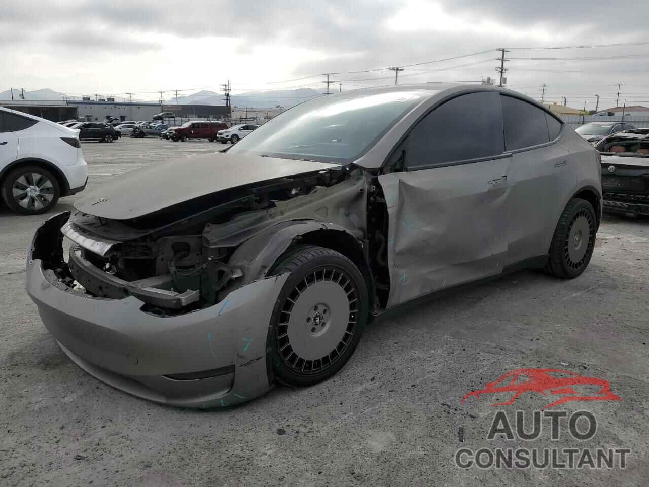 TESLA MODEL Y 2021 - 5YJYGDEE6MF077098