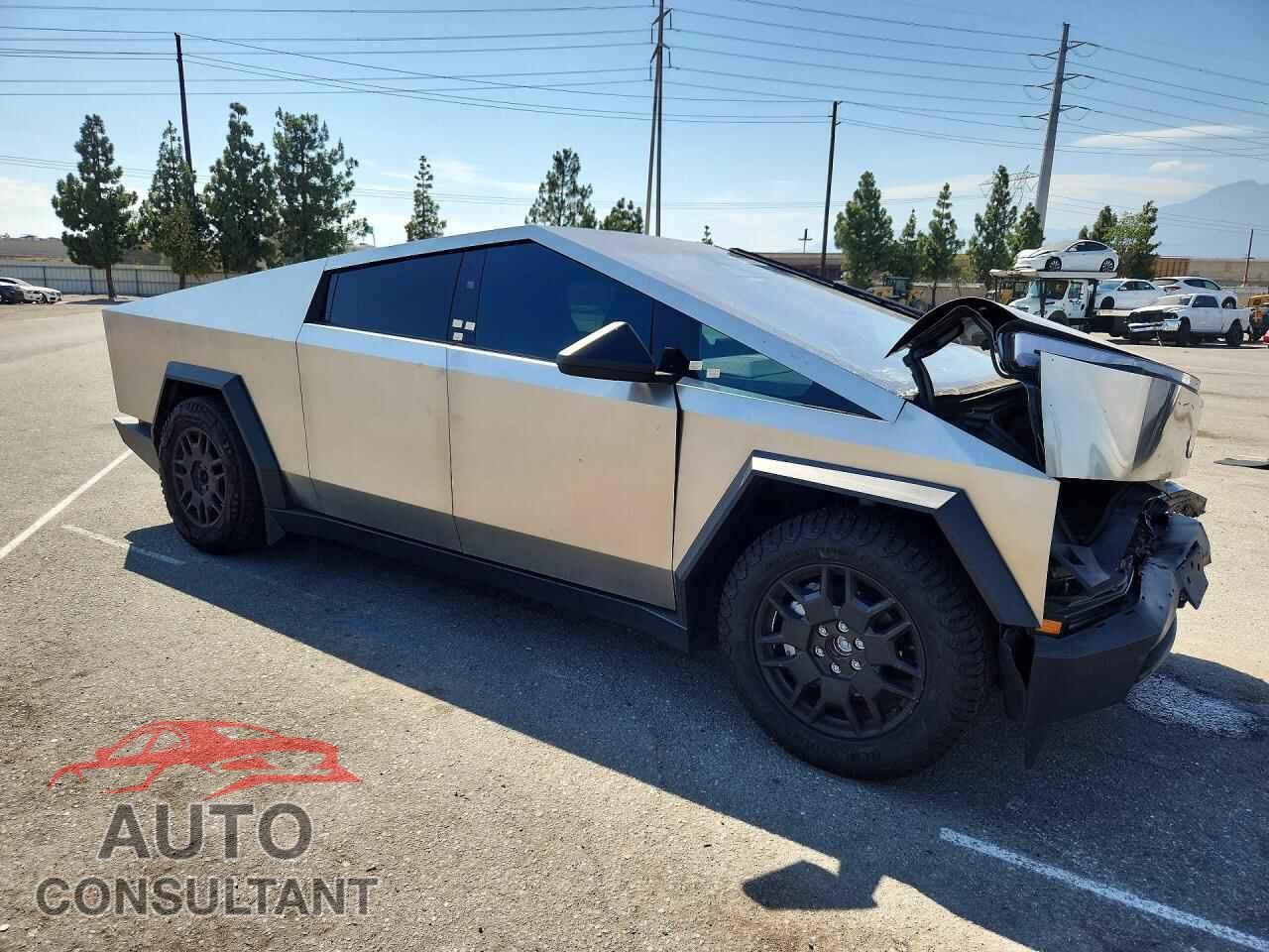 TESLA CYBERTRUCK 2024 - 7G2CEHEE9RA051751
