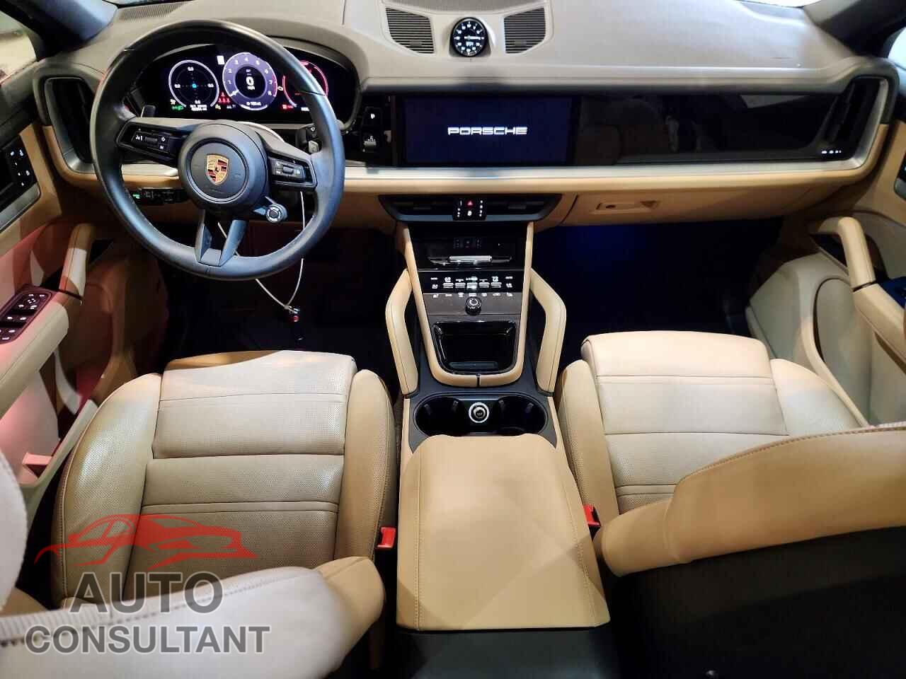 PORSCHE CAYENNE 2024 - WP1BA2AY0RDA54635