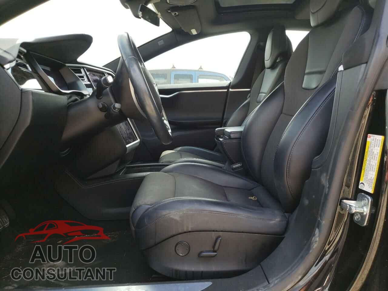 TESLA MODEL S 2017 - 5YJSA1E15HF209700