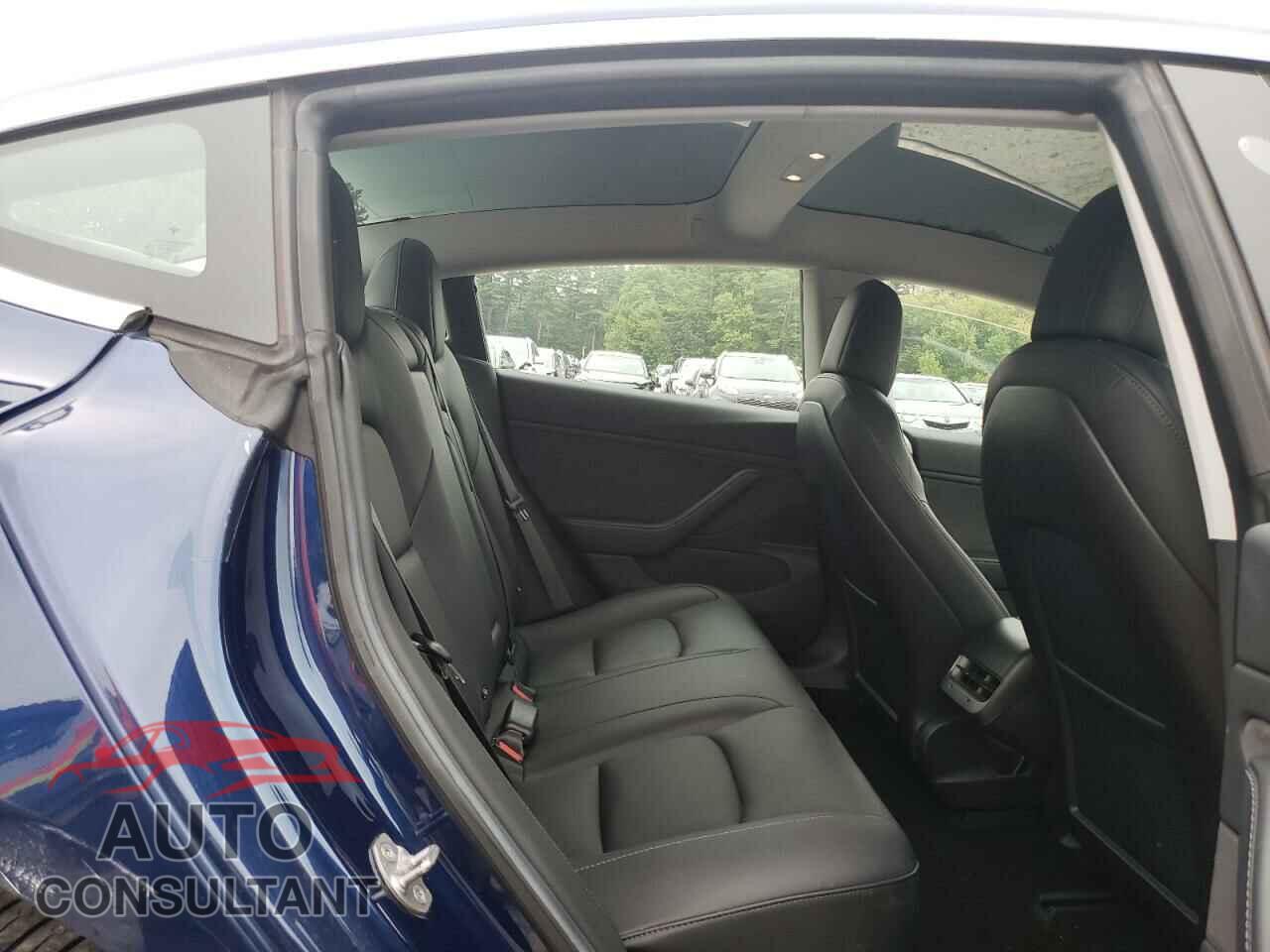TESLA MODEL 3 2018 - 5YJ3E1EA4JF027095