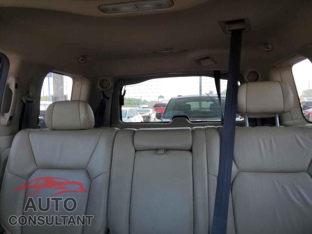 HONDA PILOT 2011 - 5FNYF4H60BB044506