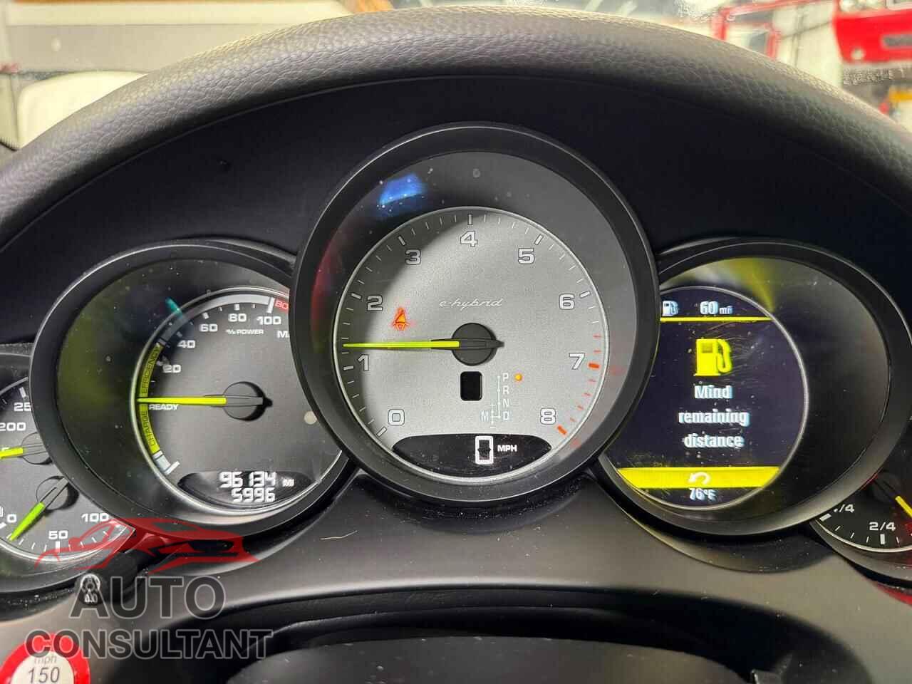 PORSCHE CAYENNE 2017 - WP1AE2A24HLA72698