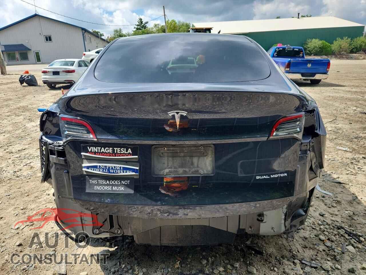TESLA MODEL Y 2024 - 7SAYGDEE5RF991935