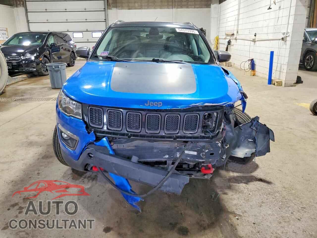 JEEP COMPASS 2018 - 3C4NJDDB6JT190851