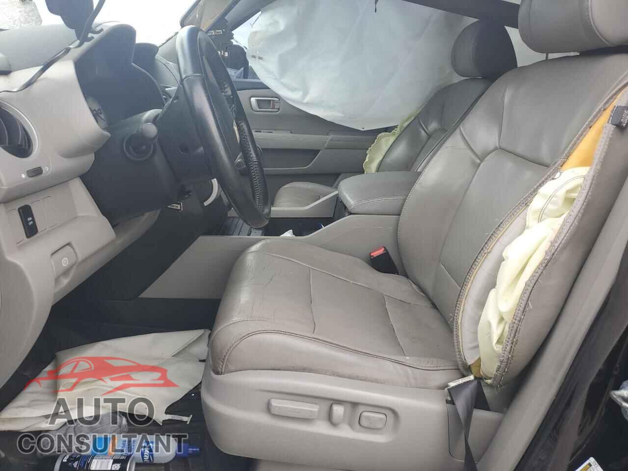 HONDA PILOT 2011 - 5FNYF4H5XBB057674