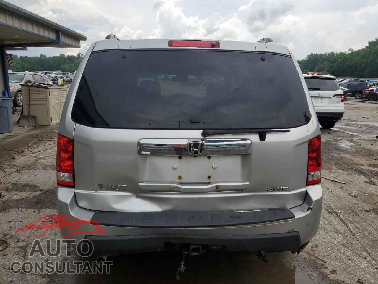 HONDA PILOT 2011 - 5FNYF4H56BB090980