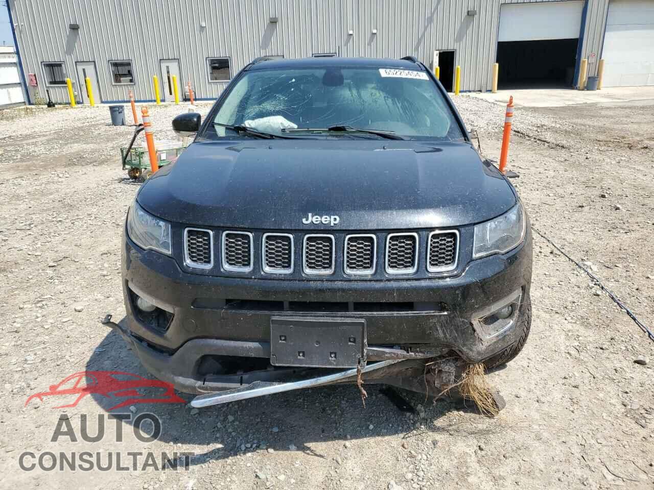 JEEP COMPASS 2018 - 3C4NJDCB5JT267002