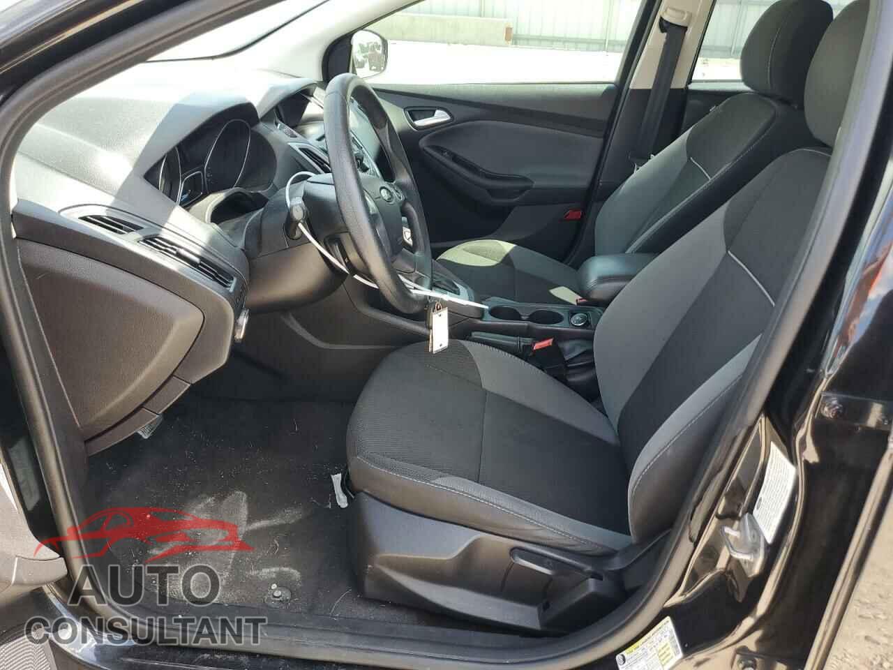 FORD FOCUS 2014 - 1FADP3F2XEL128880