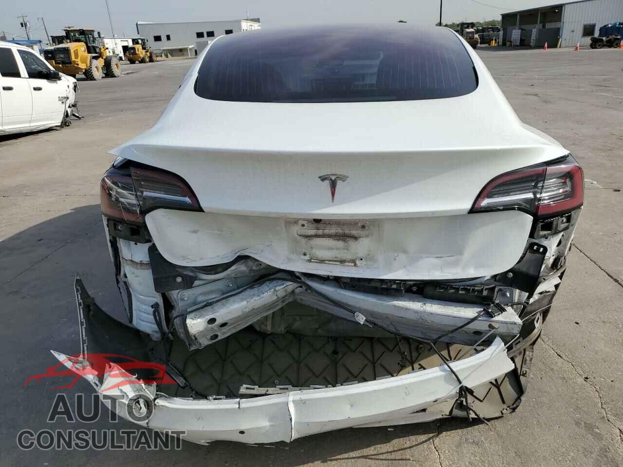 TESLA MODEL 3 2018 - 5YJ3E1EA4JF035357