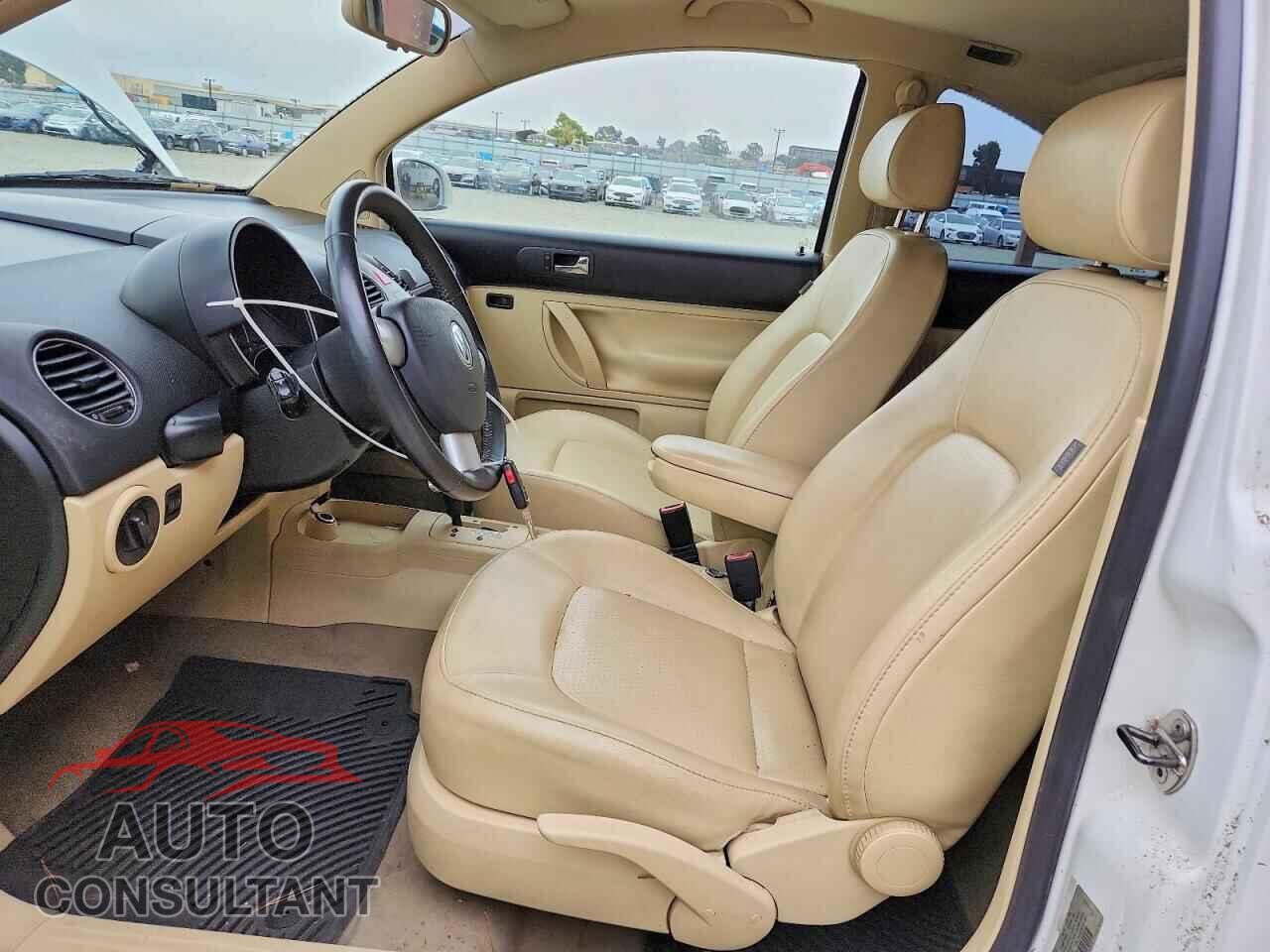 VOLKSWAGEN BEETLE 2009 - 3VWPW31C69M511582