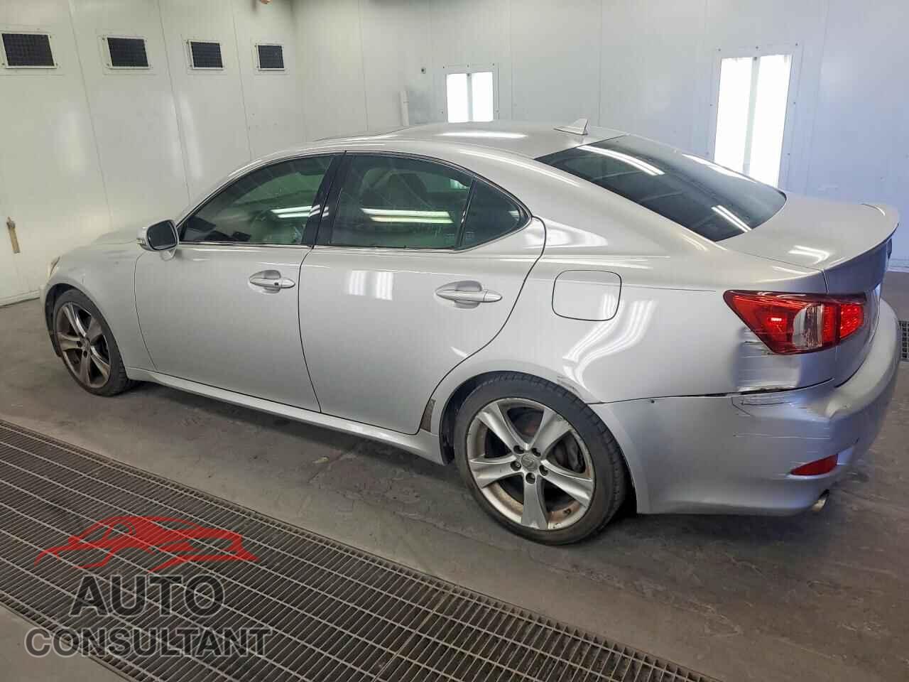 LEXUS IS 2011 - JTHBF5C23B5156670