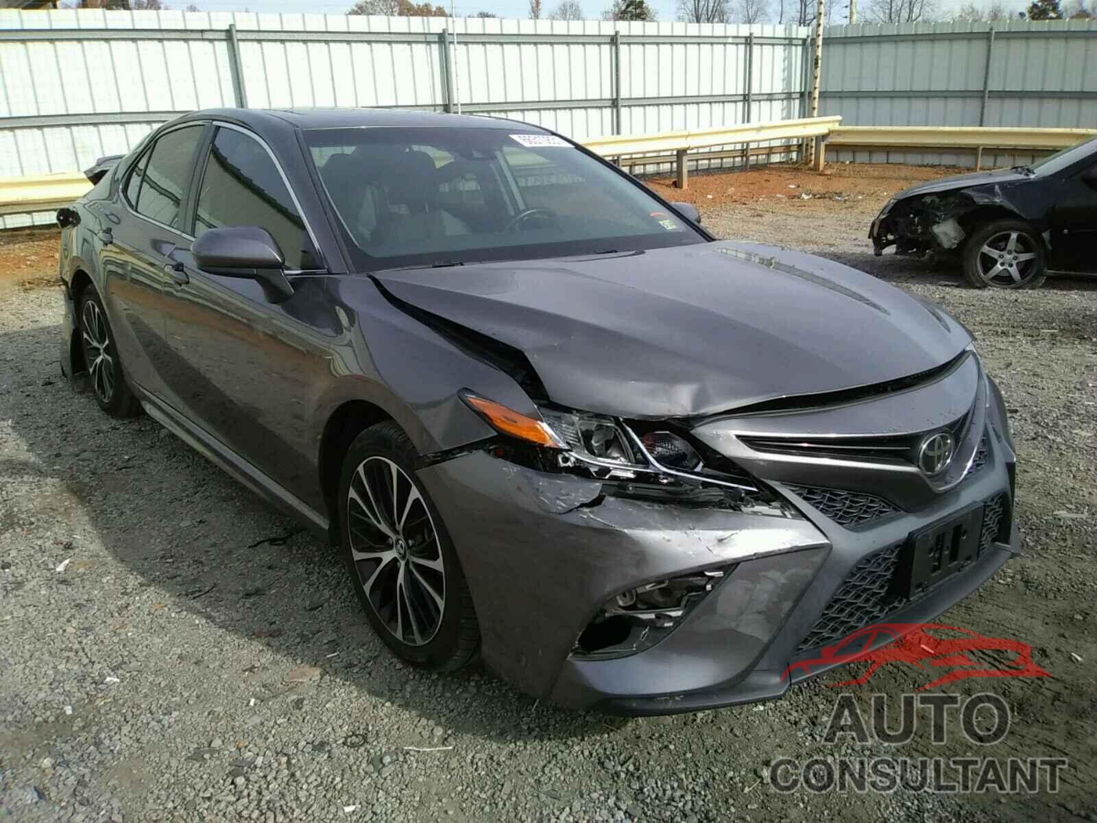 TOYOTA CAMRY 2018 - 4T1B11HKXJU554699