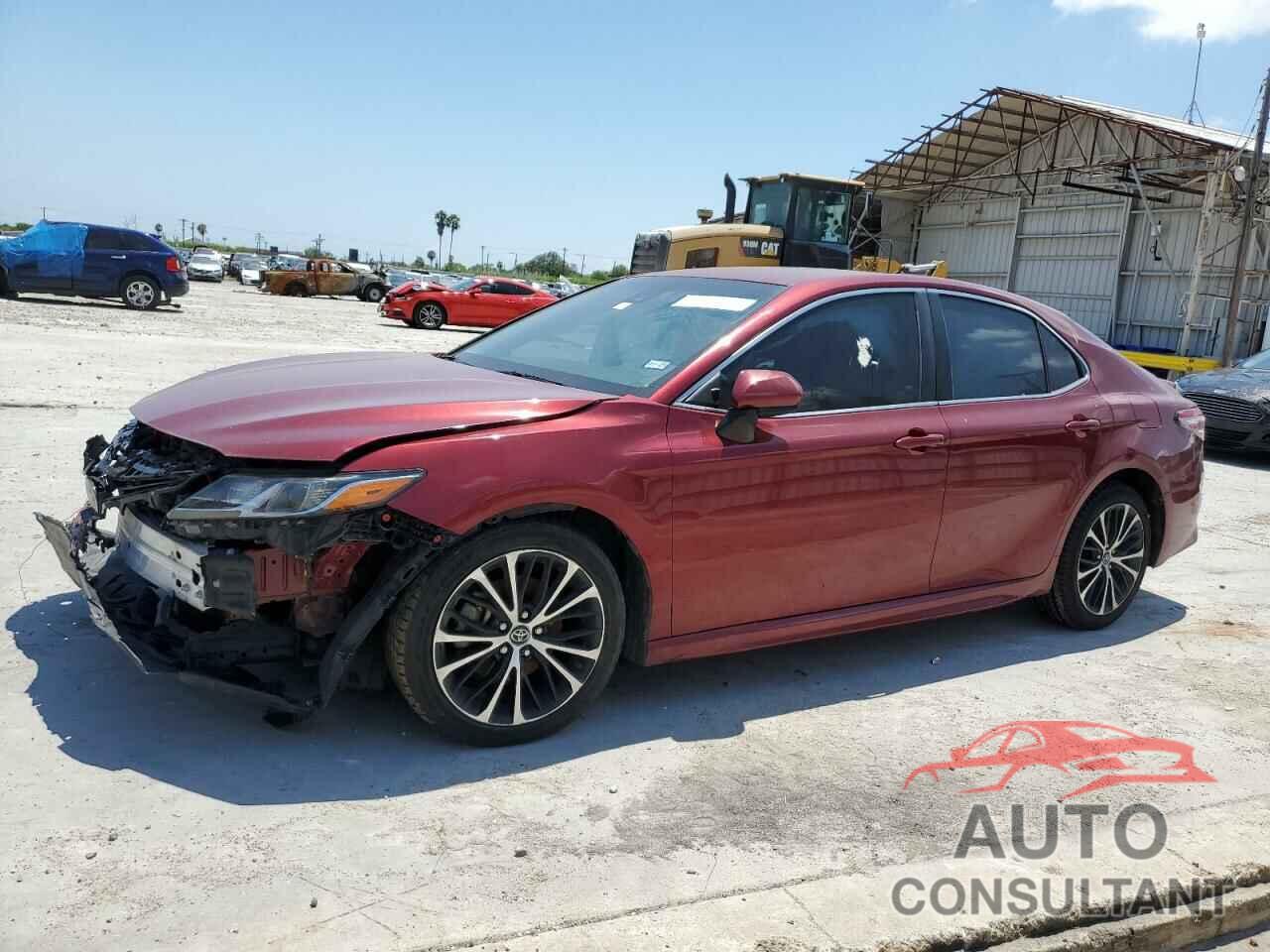 TOYOTA CAMRY 2018 - 4T1B11HK1JU564652