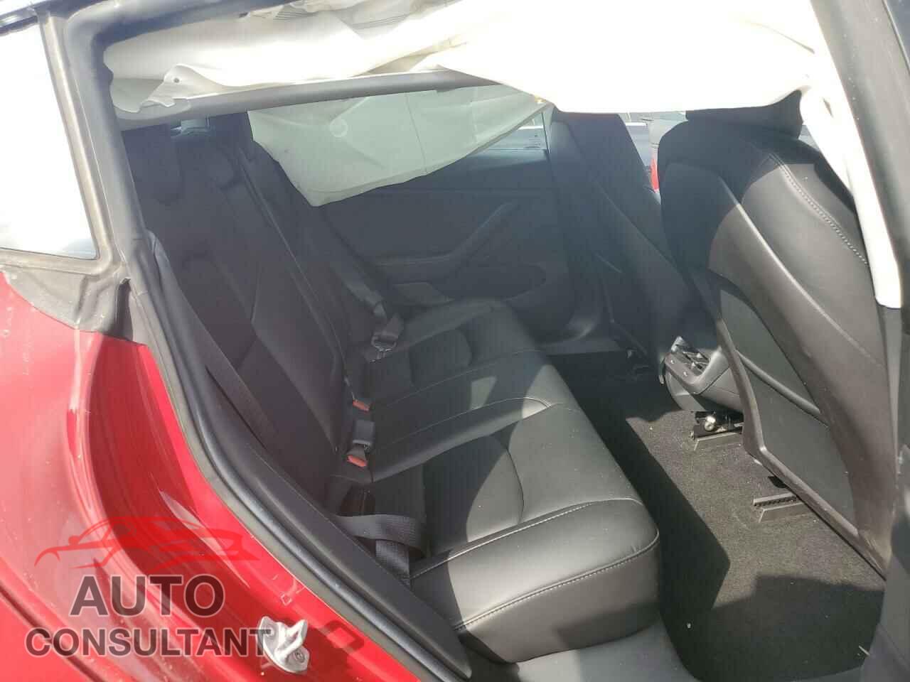 TESLA MODEL 3 2019 - 5YJ3E1EB4KF453833