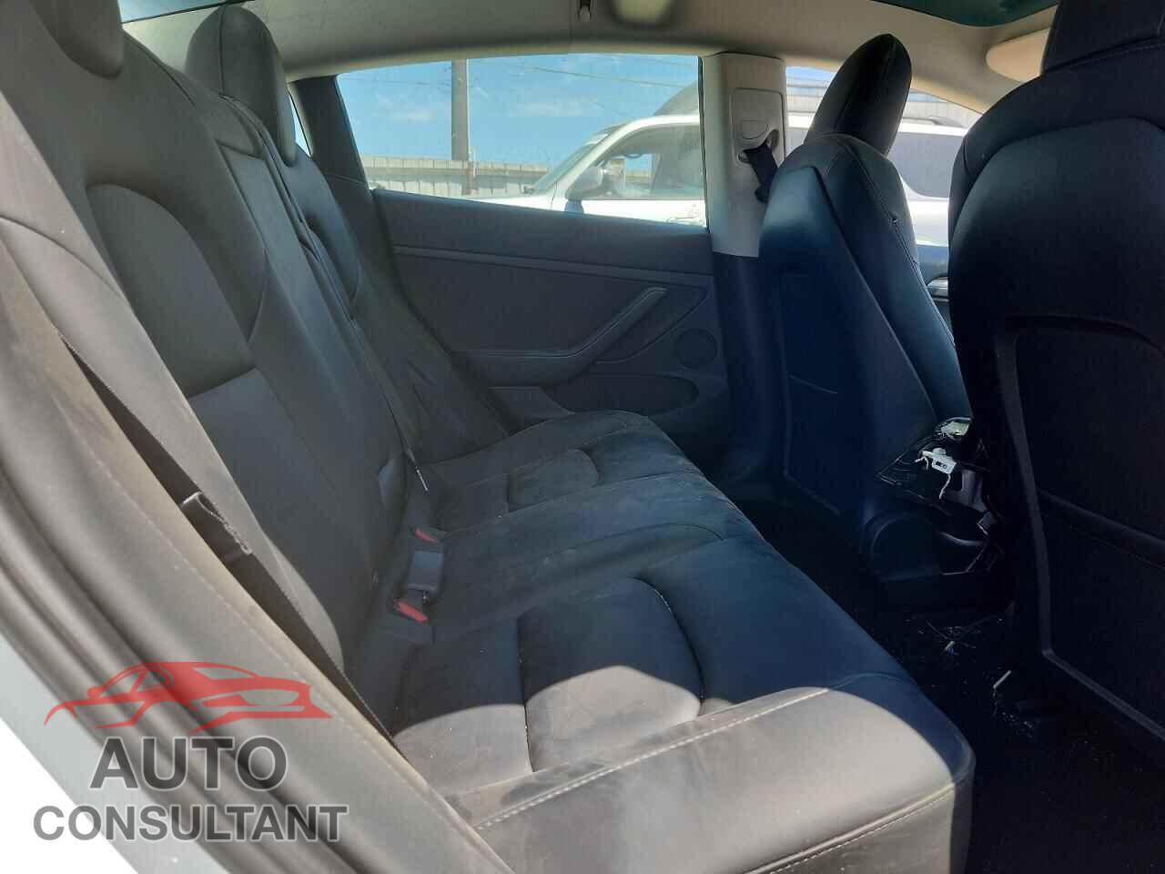 TESLA MODEL 3 2023 - 5YJ3E1EA7PF446843