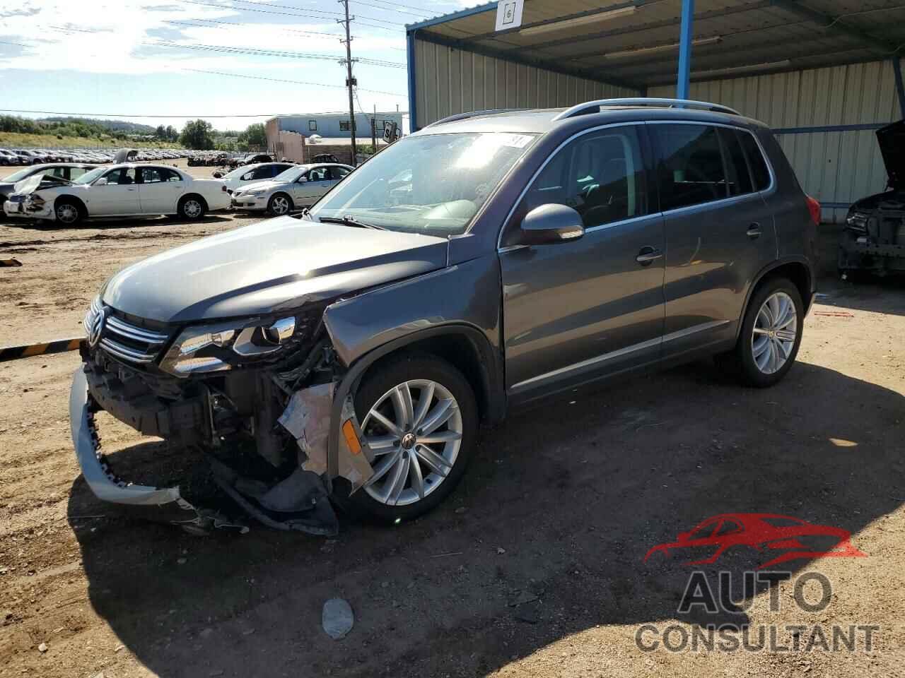 VOLKSWAGEN TIGUAN 2016 - WVGAV7AXXGW561559