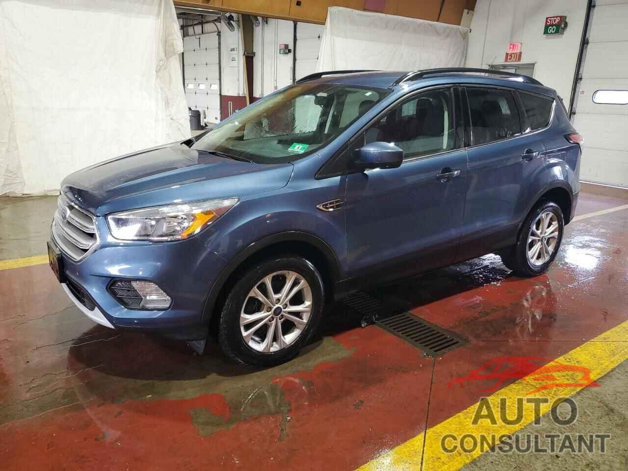 FORD ESCAPE 2018 - 1FMCU0GD5JUC87240