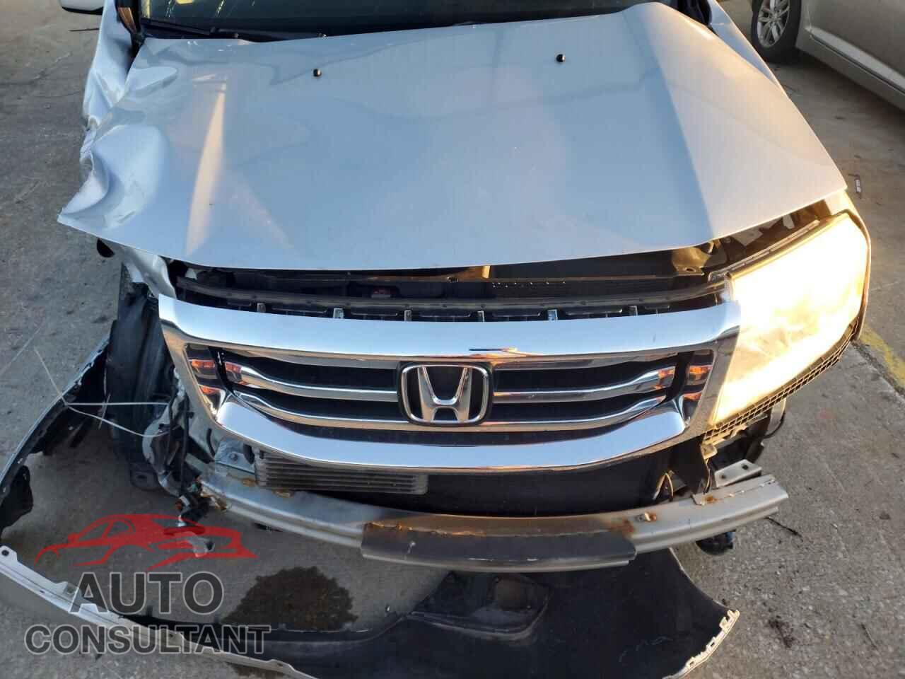 HONDA PILOT 2012 - 5FNYF4H66CB012368