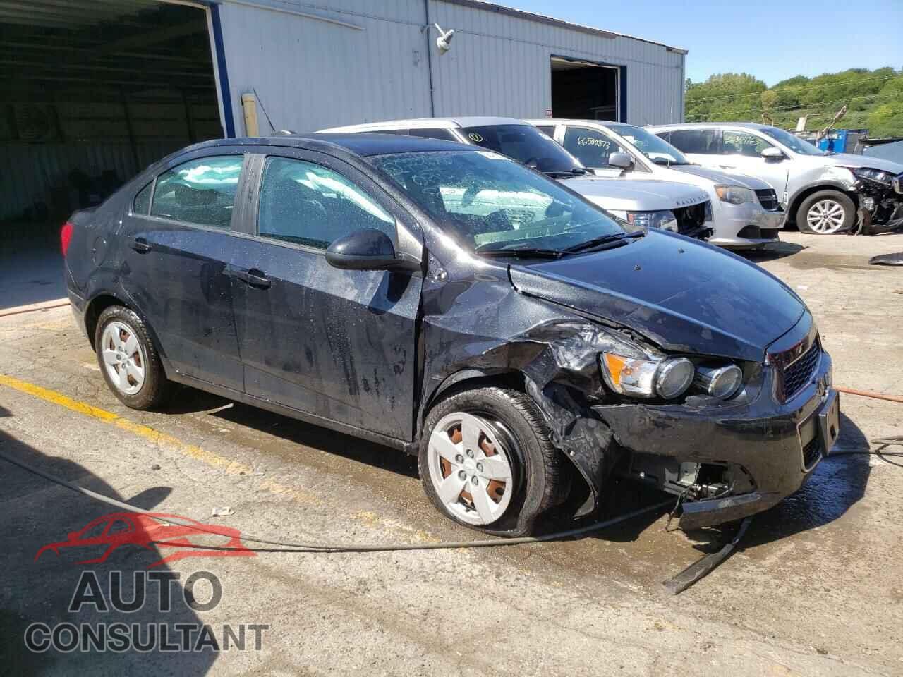 CHEVROLET SONIC 2015 - 1G1JA5SH9F4137515
