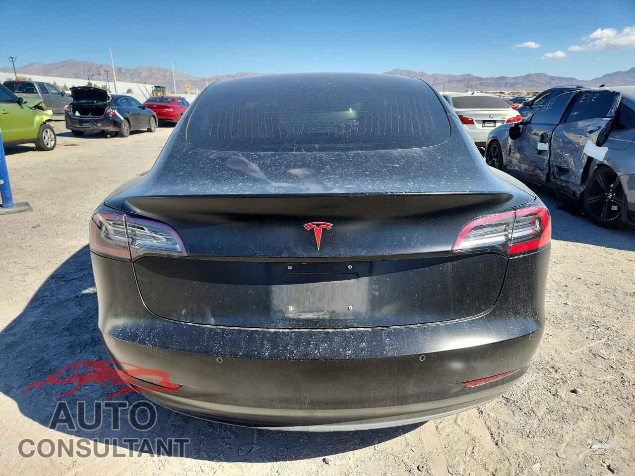 TESLA MODEL 3 2018 - 5YJ3E1EB4JF095986