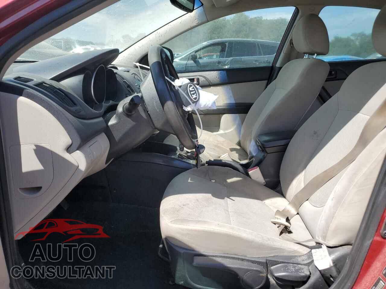 KIA FORTE 2011 - KNAFU4A20B5356182