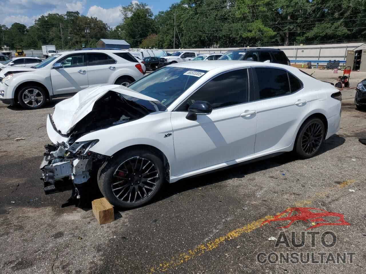 TOYOTA CAMRY 2022 - 4T1G11AK6NU694920