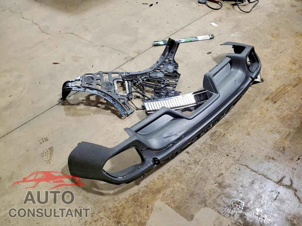 PORSCHE CAYENNE 2017 - WP1AB2A26HLA51165