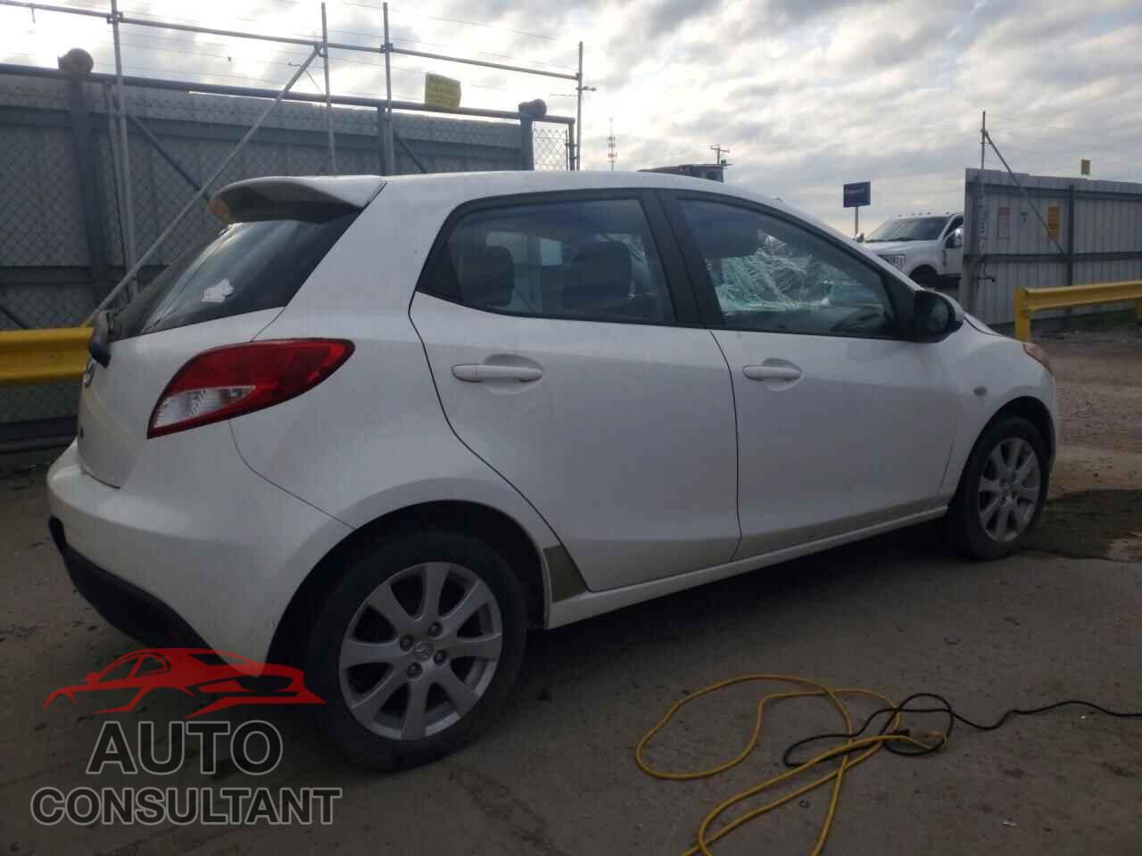 MAZDA 2 2011 - JM1DE1HY0B0119558