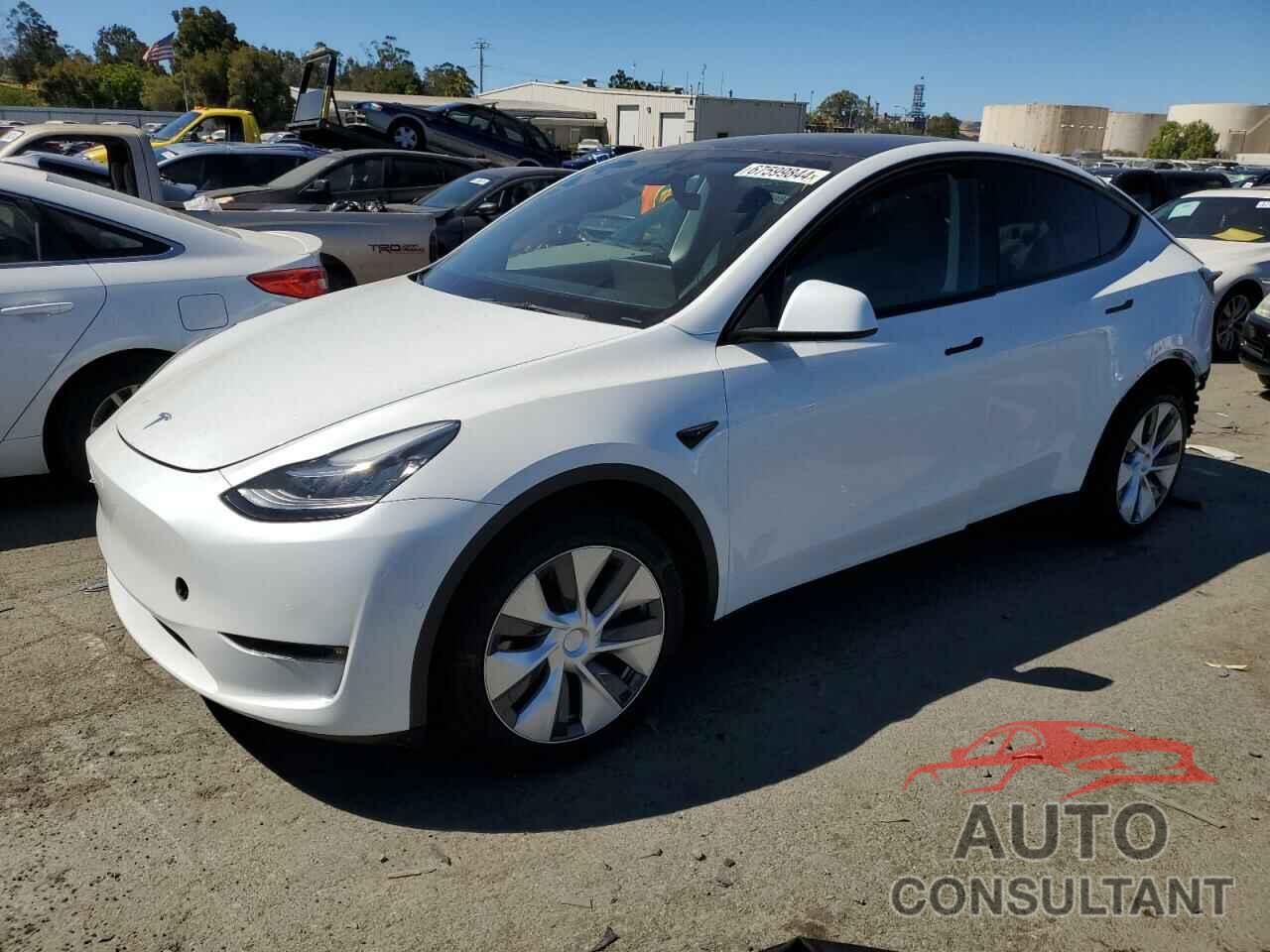 TESLA MODEL Y 2021 - 5YJYGDEE9MF284729