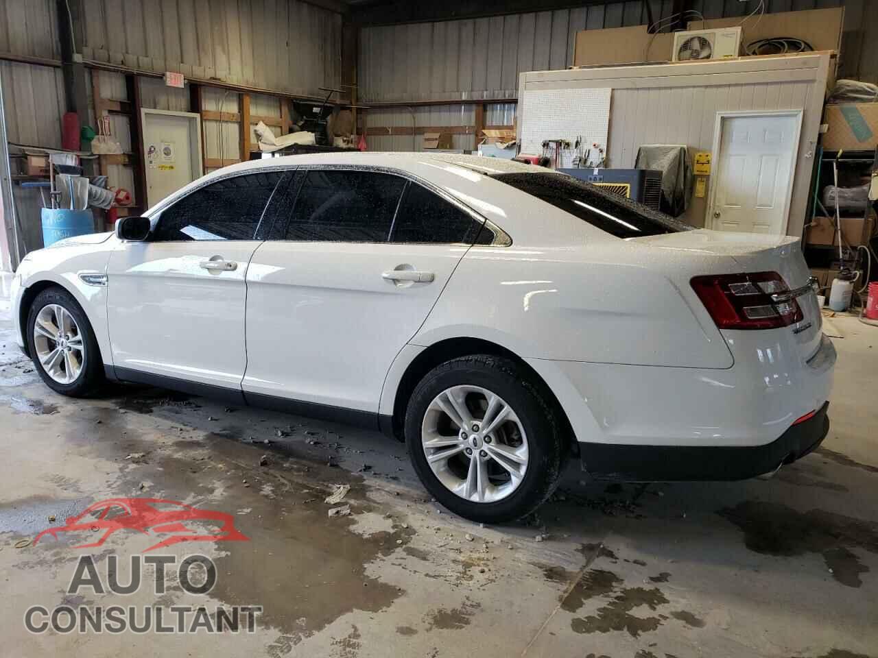 FORD TAURUS 2017 - 1FAHP2D81HG130372