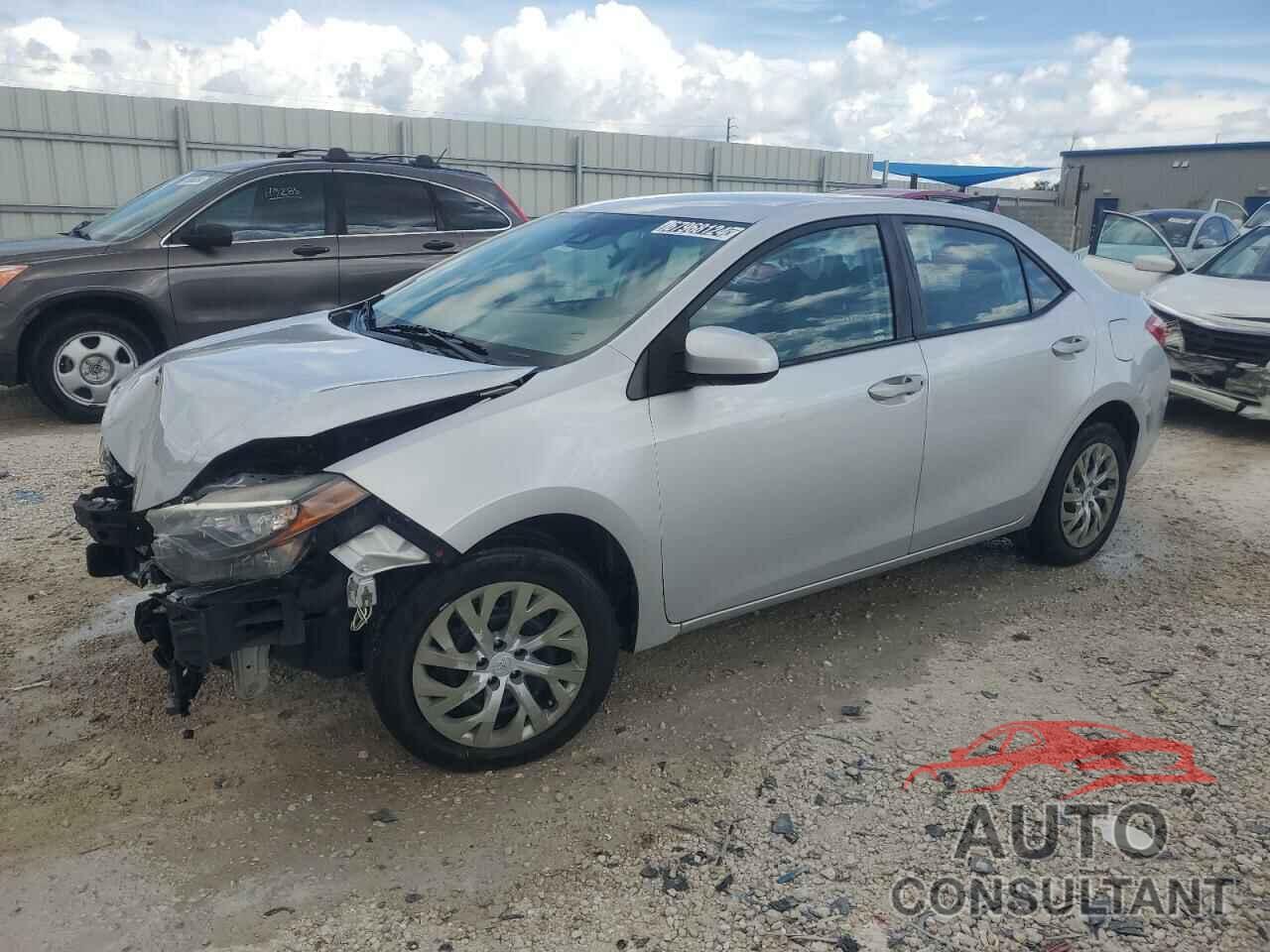 TOYOTA COROLLA 2017 - 2T1BURHE5HC841444