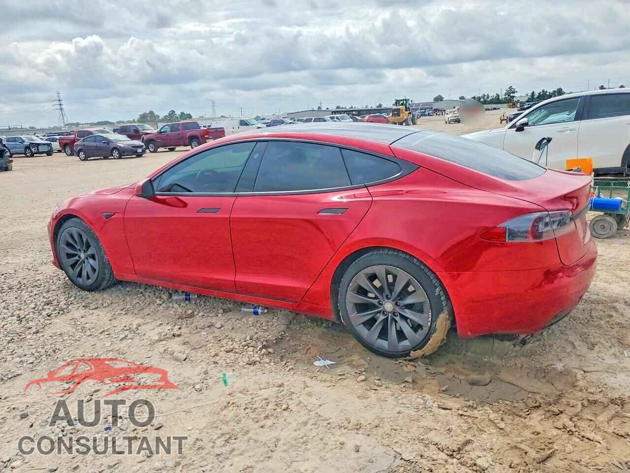 TESLA MODEL S 2021 - 5YJSA1E23MF418792