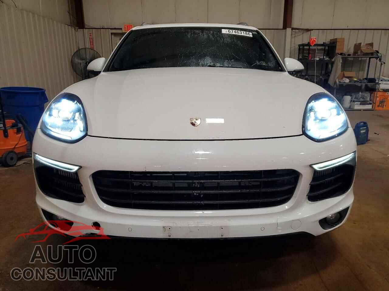 PORSCHE CAYENNE 2017 - WP1AB2A26HLA51165