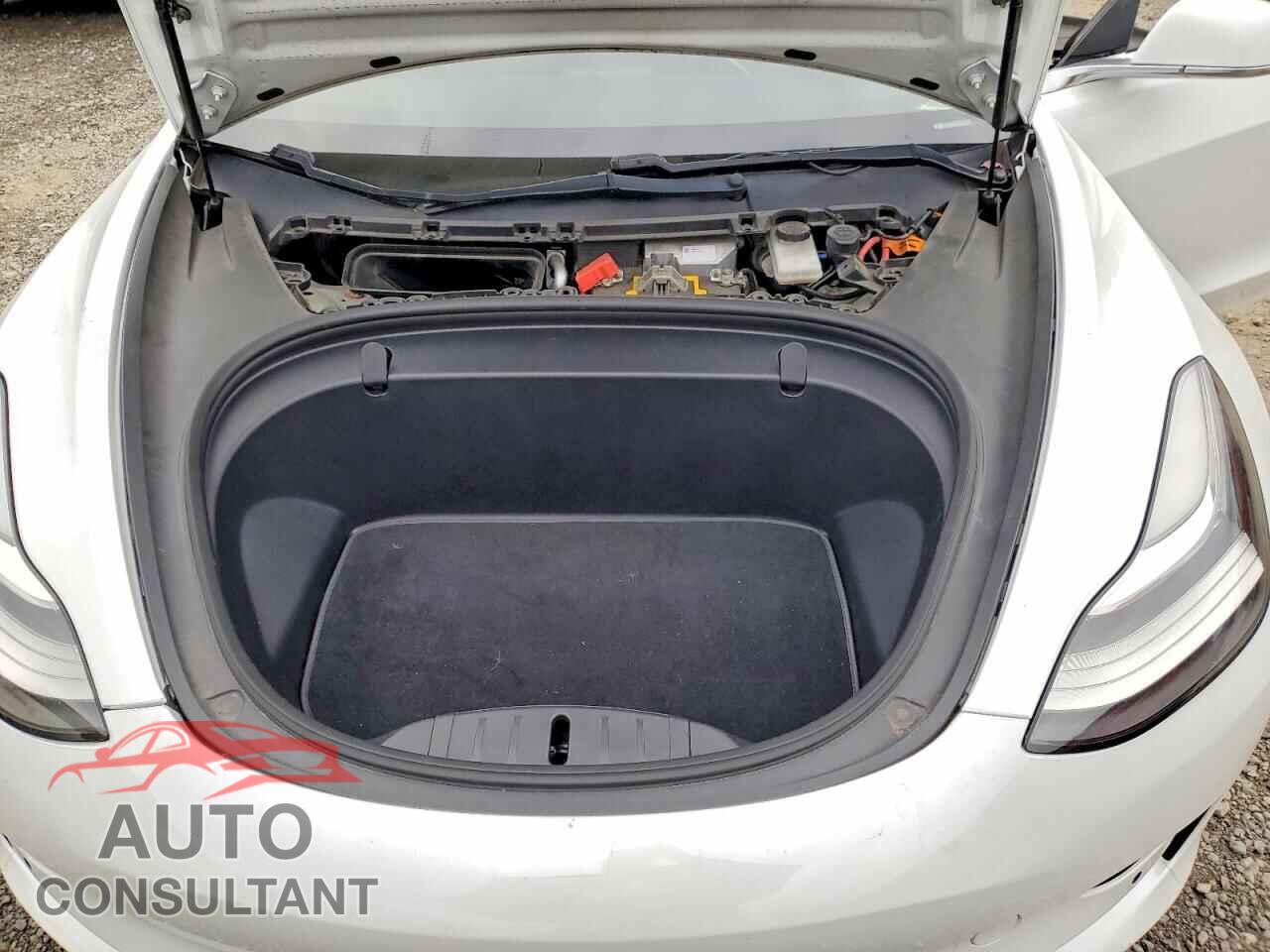 TESLA MODEL 3 2018 - 5YJ3E1EA6JF043623
