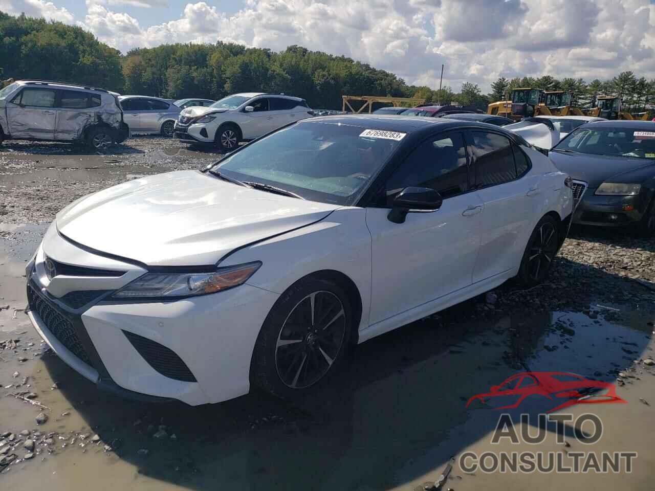 TOYOTA CAMRY 2018 - 4T1B61HK1JU084645
