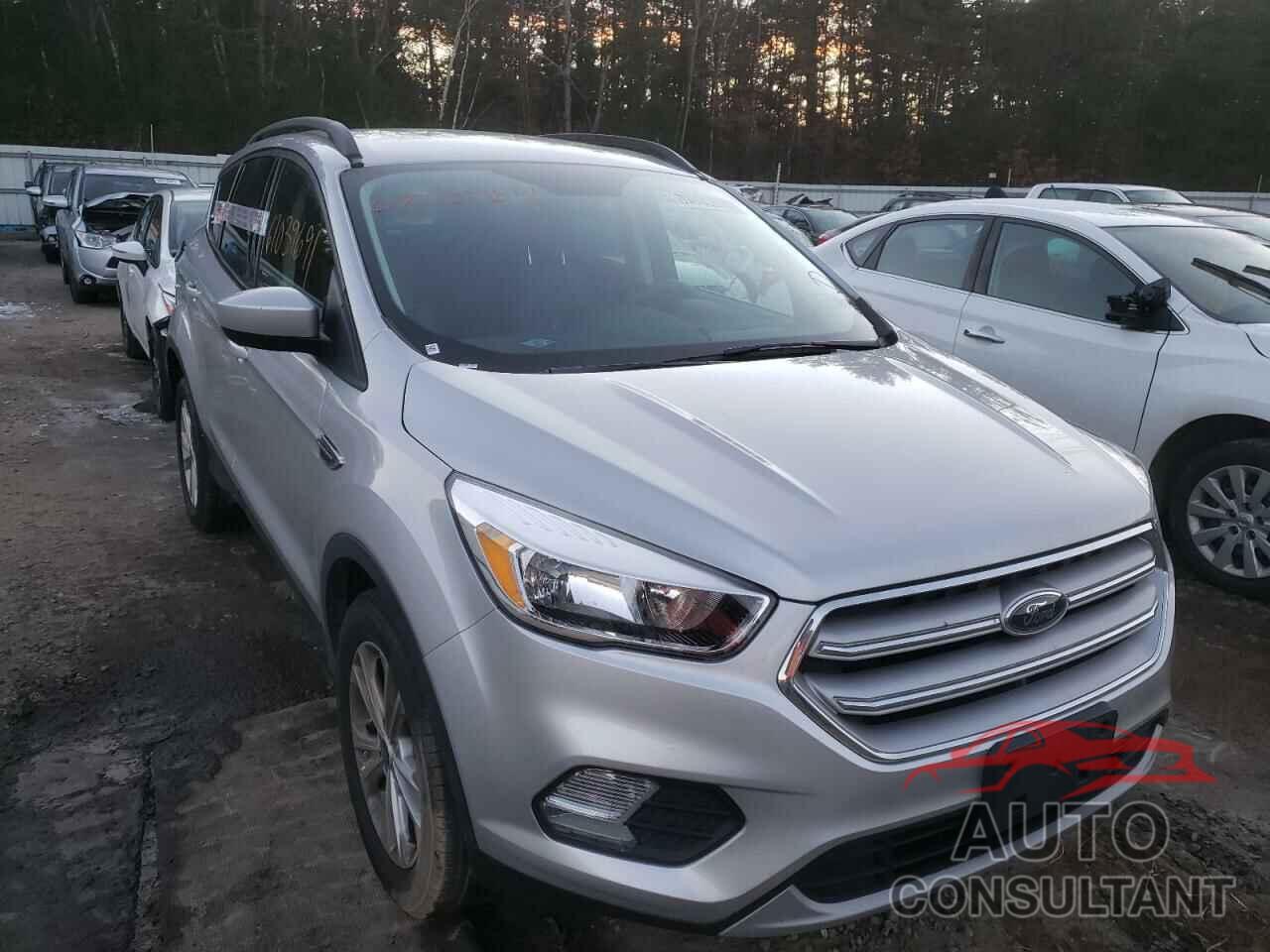 FORD ESCAPE 2018 - 1FMCU9GD0JUC84136
