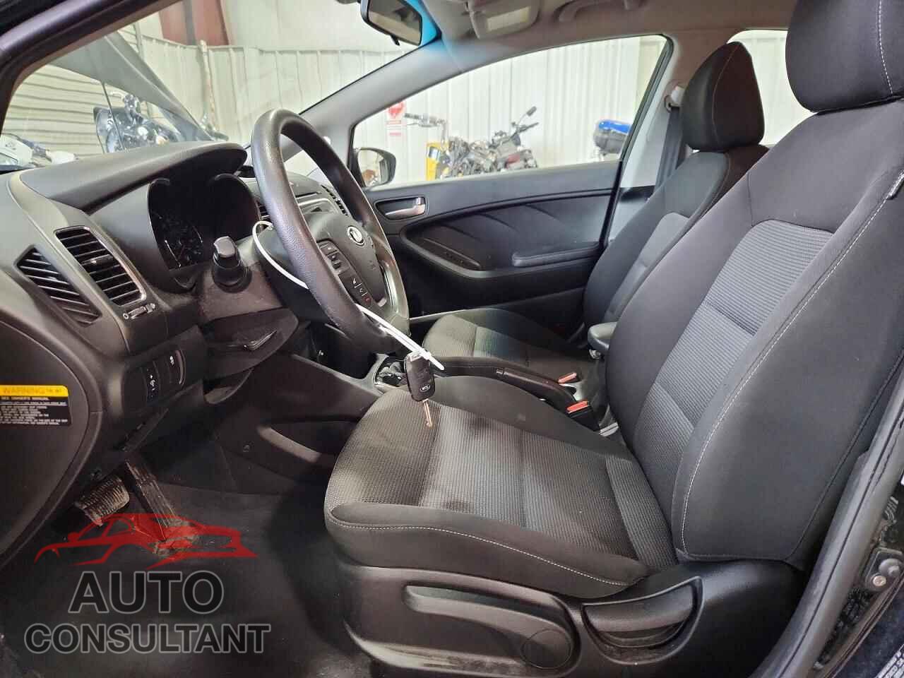 KIA FORTE 2017 - 3KPFK4A76HE087929