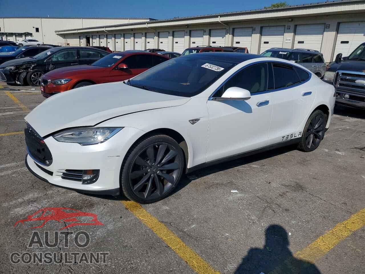 TESLA MODEL S 2013 - 5YJSA1DP0DFP06976