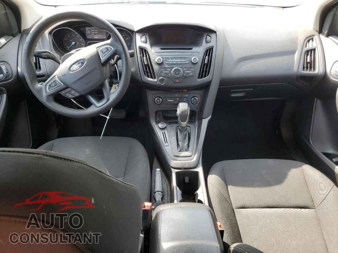 FORD FOCUS 2017 - 1FADP3F29HL264258