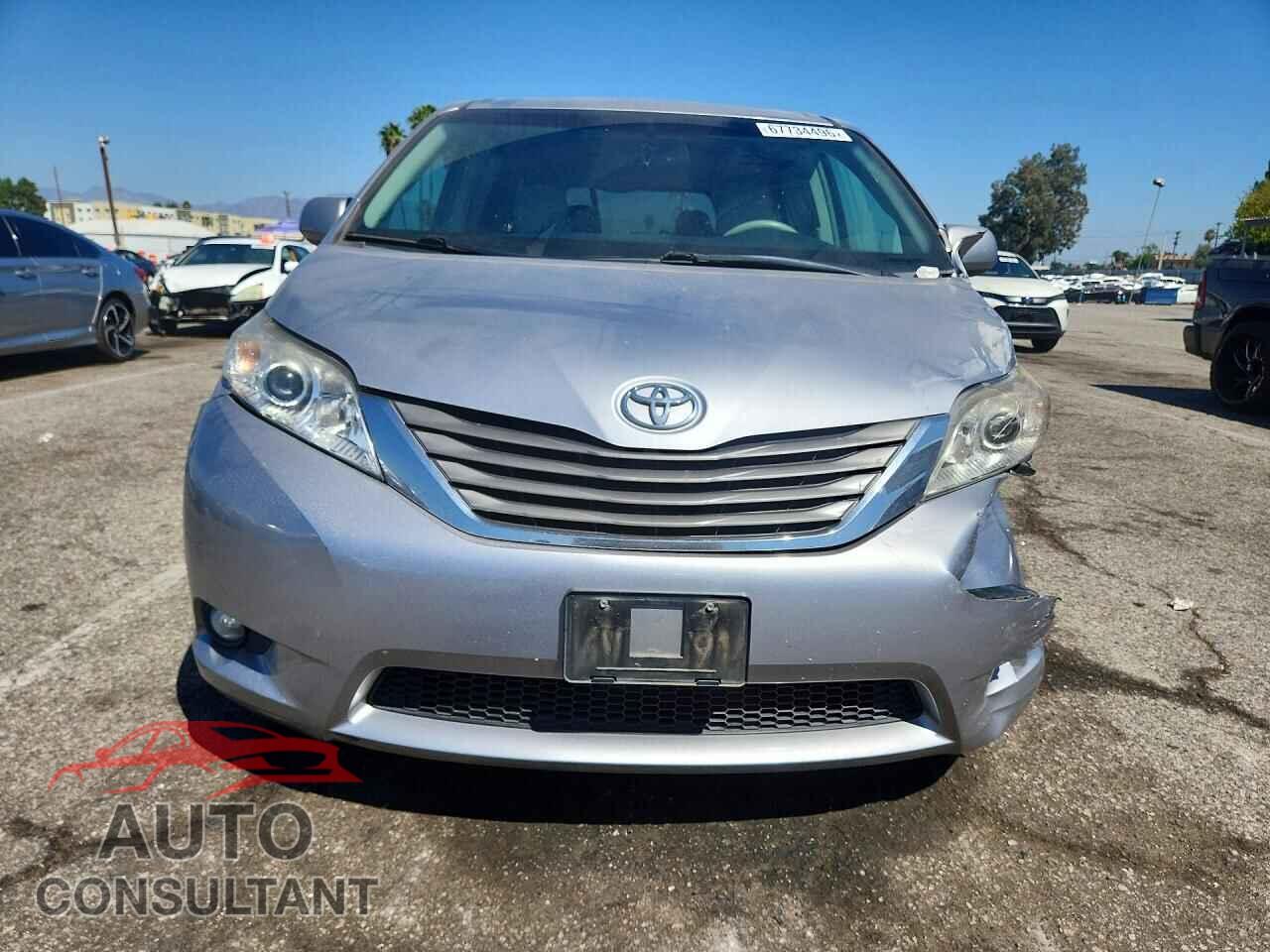 TOYOTA SIENNA 2012 - 5TDYK3DC4CS212744