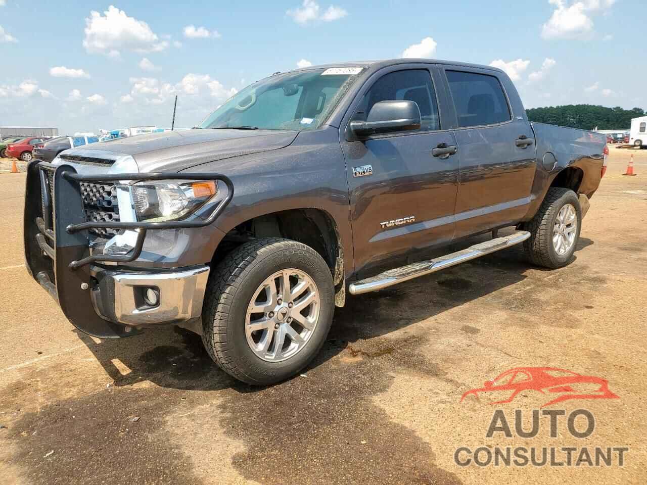 TOYOTA TUNDRA 2018 - 5TFDW5F11JX763926