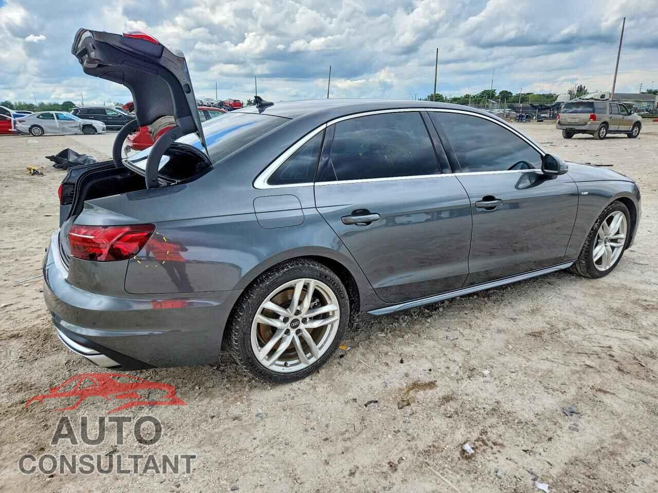 AUDI A4 2021 - WAUDAAF44MA040464