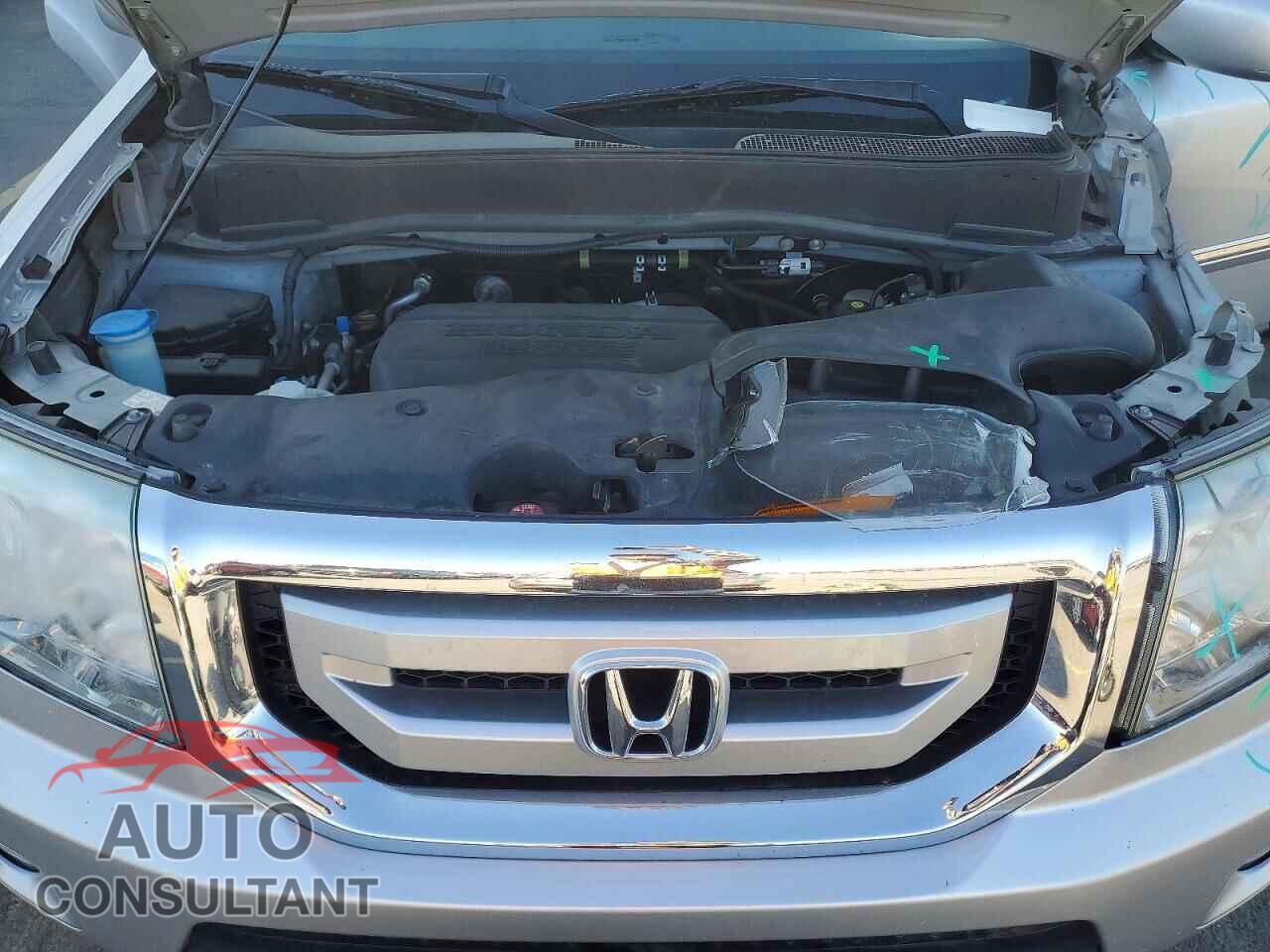 HONDA PILOT 2011 - 5FNYF4H9XBB021177