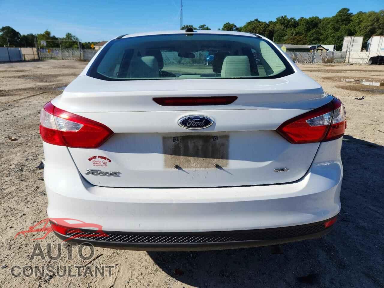 FORD FOCUS 2012 - 1FAHP3H26CL363546