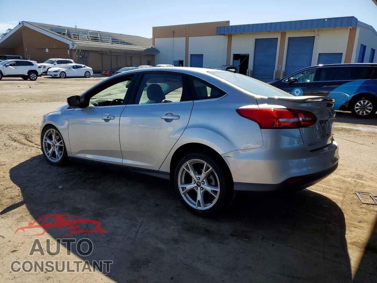 FORD FOCUS 2016 - 1FADP3J22GL203520