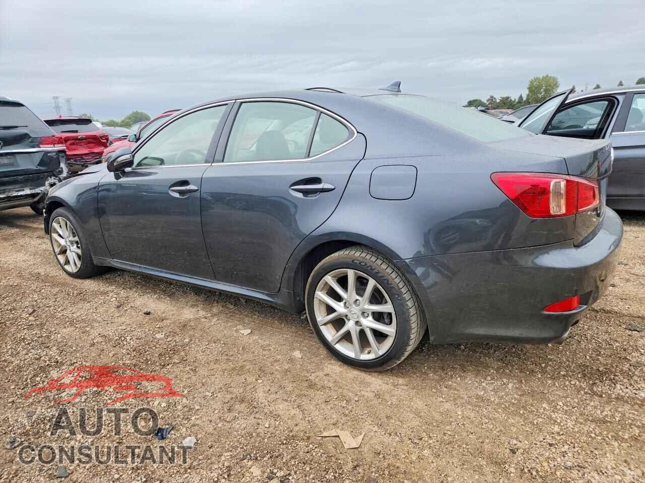 LEXUS IS 2011 - JTHCF5C22B5049016
